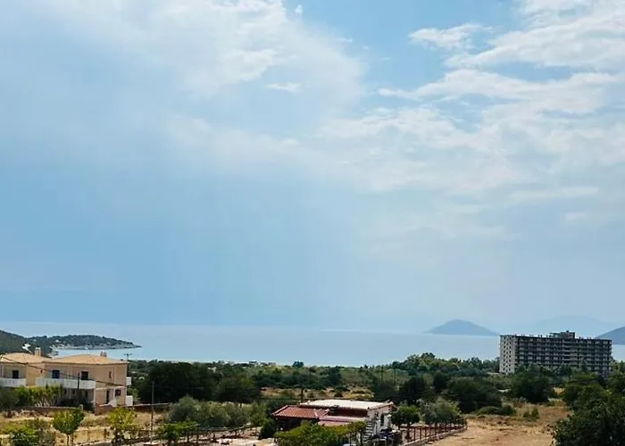 Saladi House Дом отдыха Dhidhima